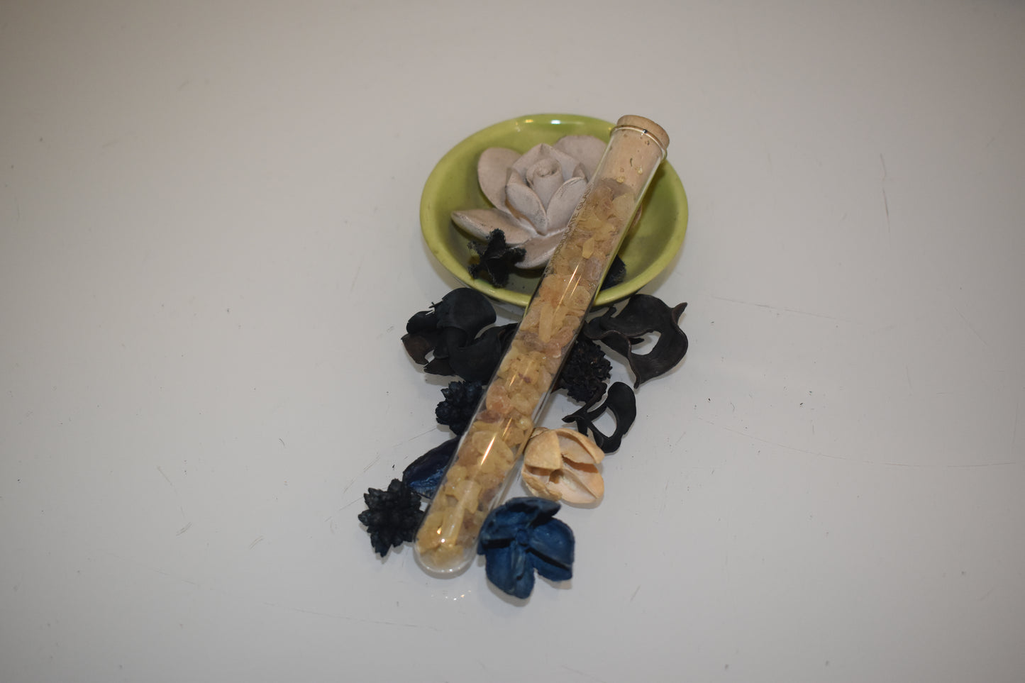 Resinas Botánicas Aromáticas en Tubo de Vidrio y Corcho