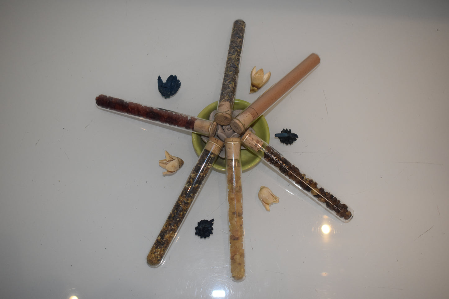 Resinas Botánicas Aromáticas en Tubo de Vidrio y Corcho