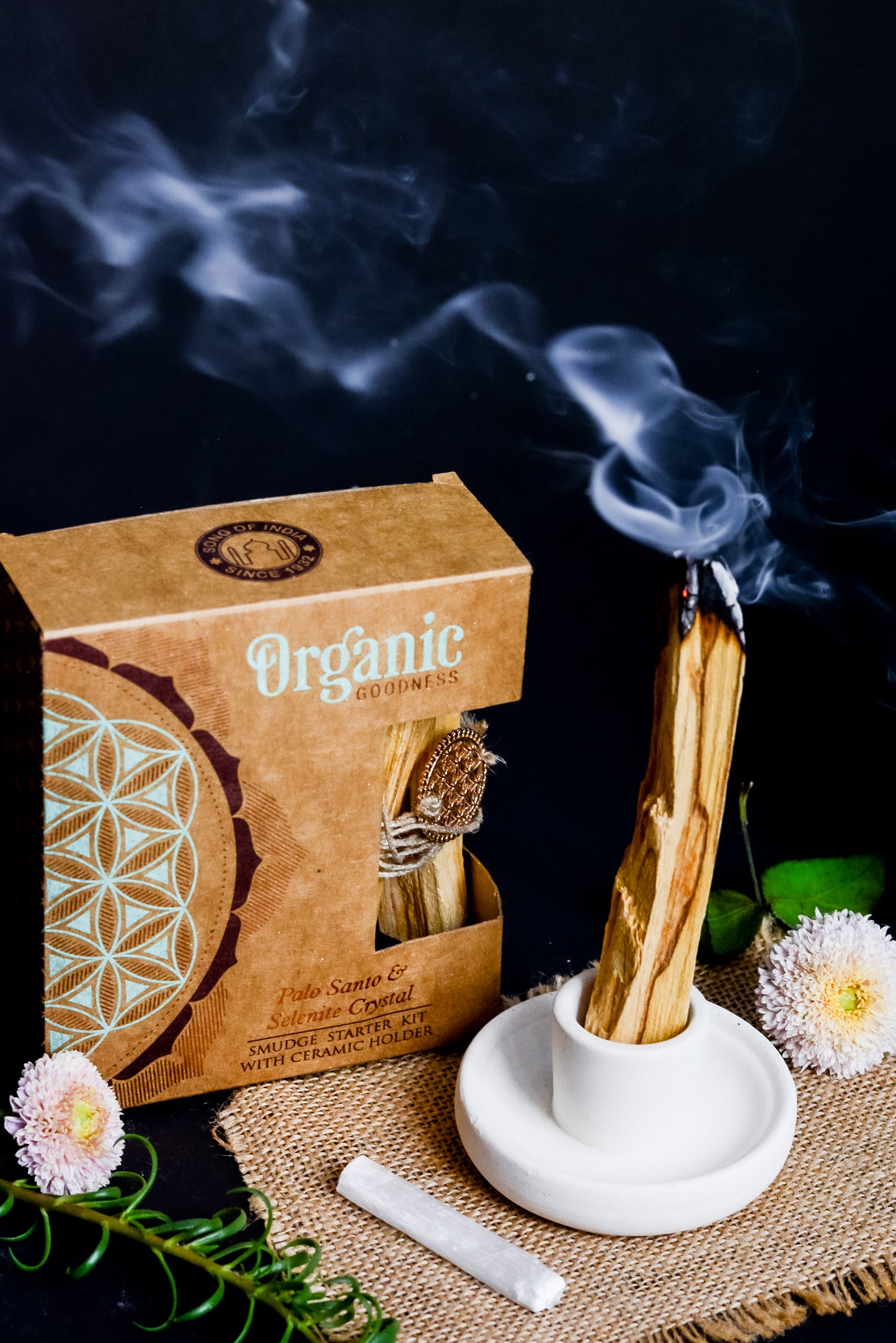 Kit Palo Santo con Selenita y Porta Incienso de Cerámica