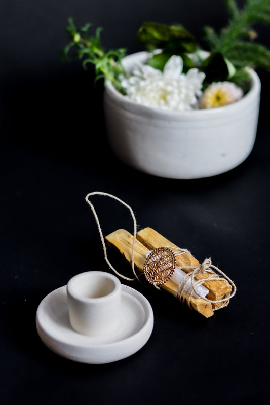 Kit Palo Santo con Selenita y Porta Incienso de Cerámica