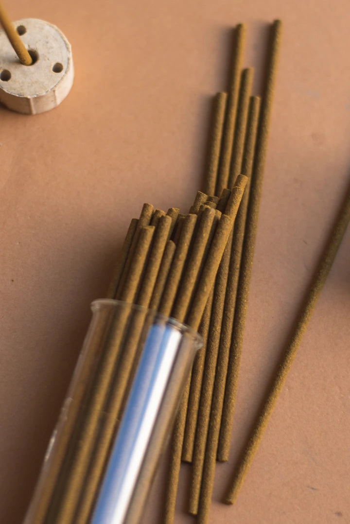 Incienso Botánico Sin Bambú (Bambooless) + Quemador - Tubo de Vidrio y Corcho