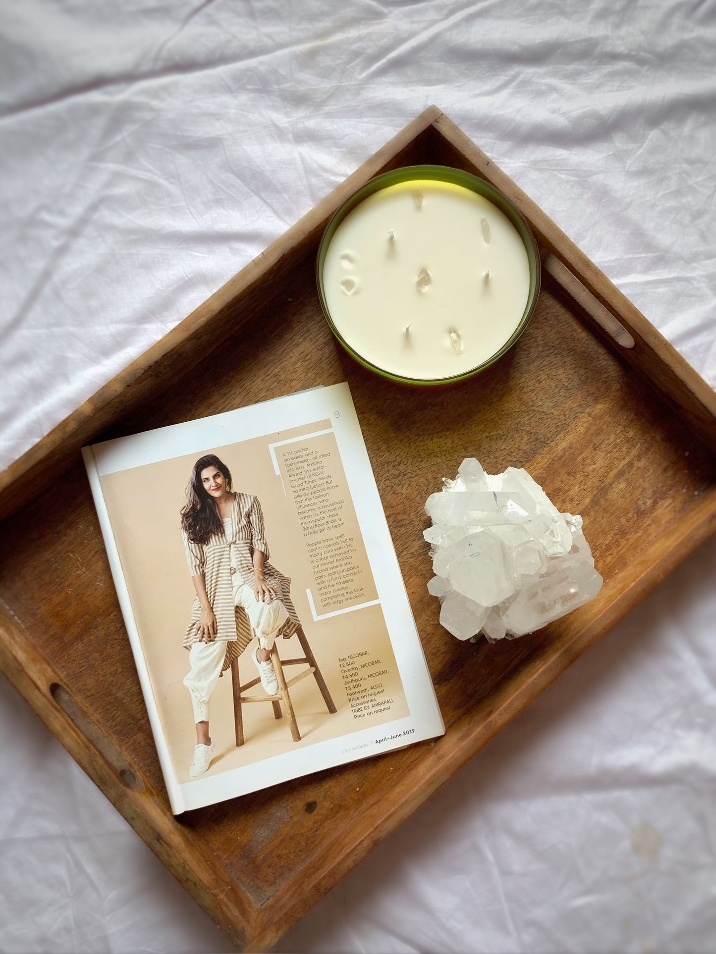 Vela Aromática con Piedras Energéticas 200 g – Frasco de Vidrio Plano