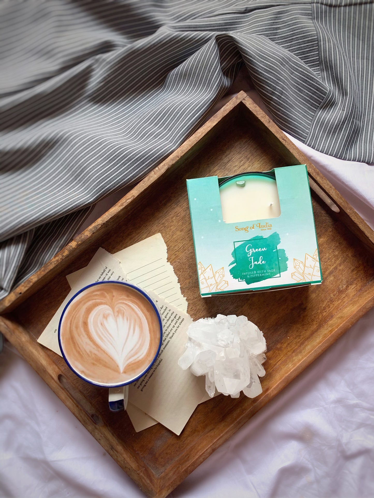 Vela Aromática con Piedras Energéticas 200 g – Frasco de Vidrio Plano