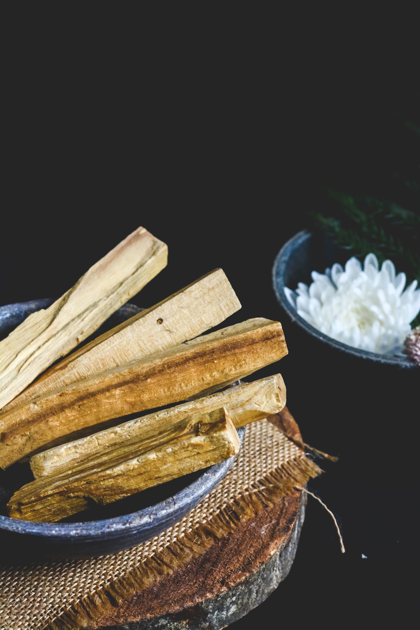 Palo Santo Natural en Varillas x4 – Incienso de Palo Santo