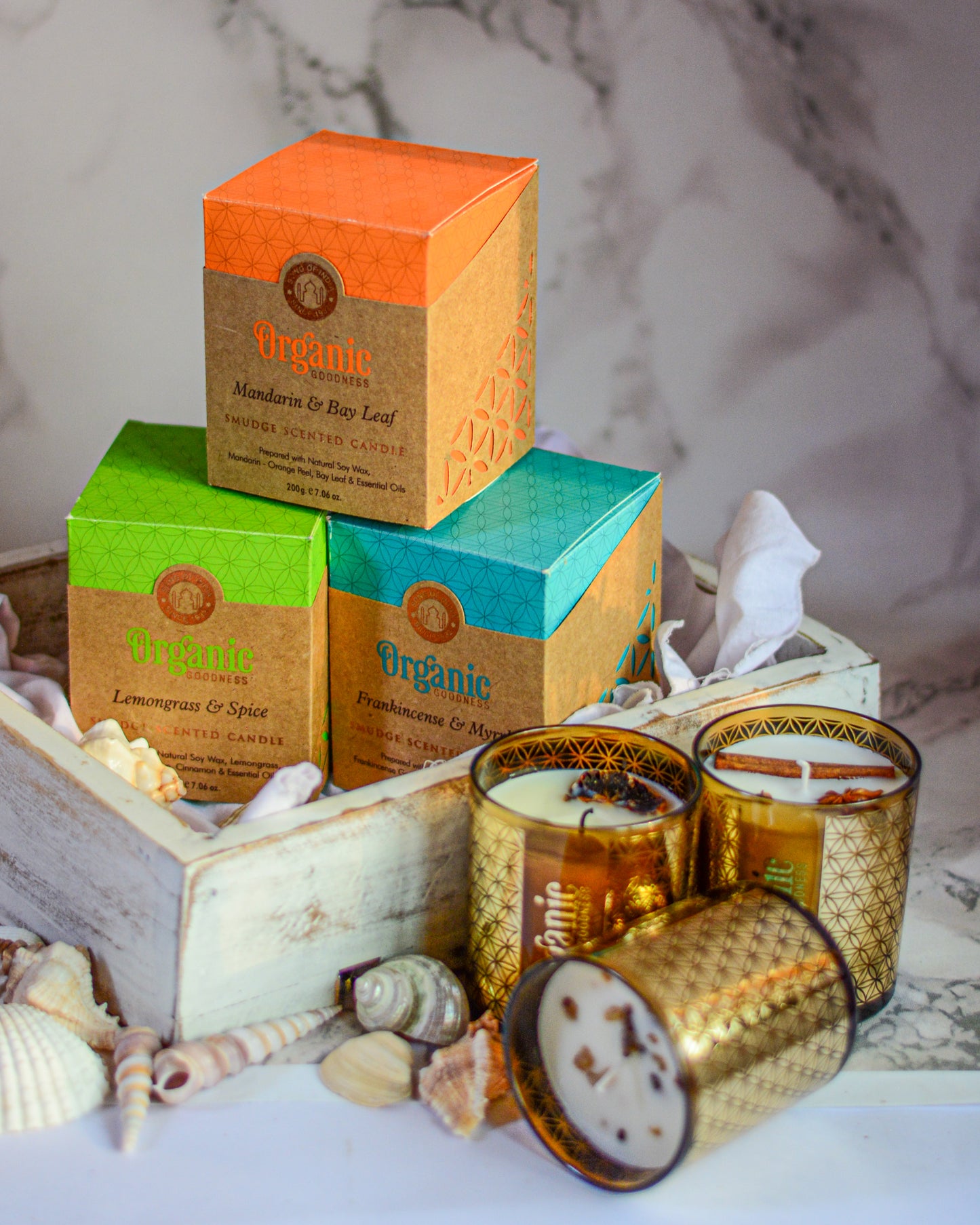 Vela Aromática Organic Smudge 200 g – Frasco de Vidrio Dorado